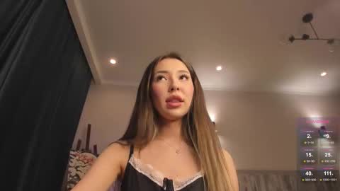 Snapshot of devaivy chatting on 10.26.25 Deva online show from 10.26.25