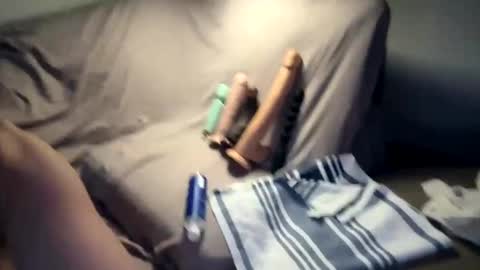 I Luv Everythang  online show from 03.04.25