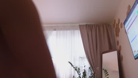 Snapshot of devil_lunna chatting on 12.09.24 ...Ill be back ... online show from 12.09.24