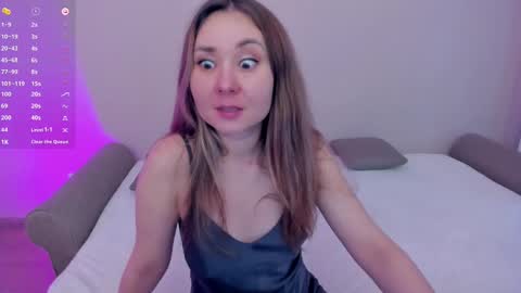 Snapshot of devil_mixie chatting on 03.08.25 devil_mixie online show from 03.08.25