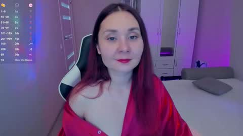 Snapshot of devil_mixie chatting on 12.22.25 devil_mixie online show from 12.22.25