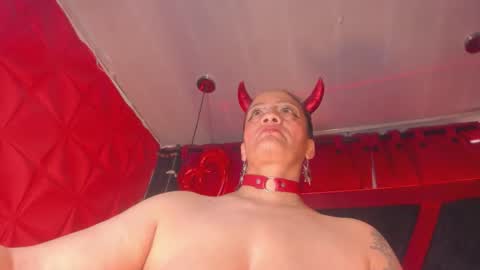 devil_taylorx online show from 02.14.26