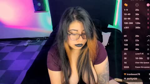  L I NA  online show from 12.18.24