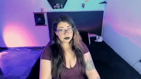  L I NA  online show from 01.09.25