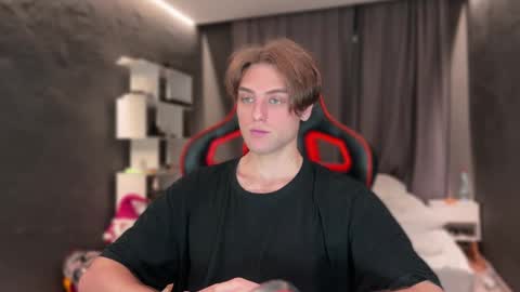 devilnut1 online show from 11.15.25