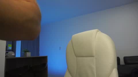 Snapshot of devin_hunter chatting on 12.06.24 Devin Hunter online show from 12.06.24