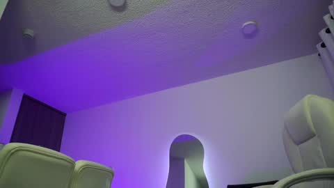 Snapshot of devin_hunter chatting on 01.25.25 Devin Hunter online show from 01.25.25