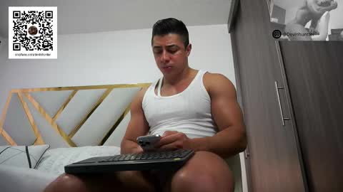 Devin Hunter online show from 10.21.25