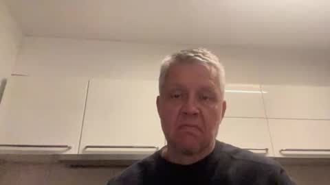 Snapshot of devon_nite chatting on 10.27.25 Devon online show from 10.27.25