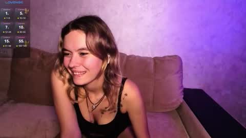 Snapshot of devonacast19 chatting on 10.28.25 Libena online show from 10.28.25