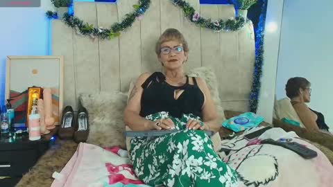 Devora online show from 11.21.25