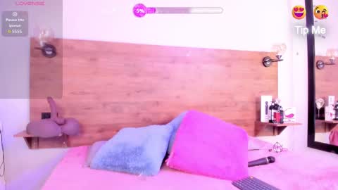 Mrs Devora online show from 11.22.25