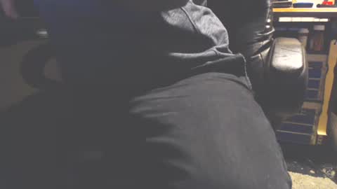 Snapshot of dfwgonewrong chatting on 01.18.26 dfwgonewrong online show from 01.18.26