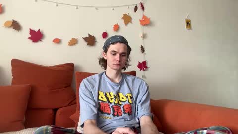 Snapshot of di_n_alex chatting on 11.02.25 Di Alex online show from 11.02.25