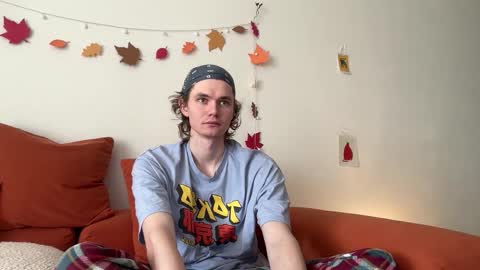 Snapshot of di_n_alex chatting on 11.16.25 Di Alex online show from 11.16.25