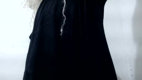 diabla_sexy22cm online show from 12.22.25