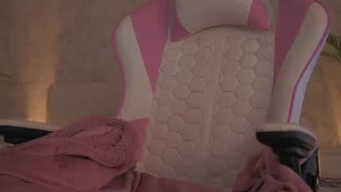 Snapshot of diamond_ava_ chatting on 06.12.26 Thea online show from 06.12.26