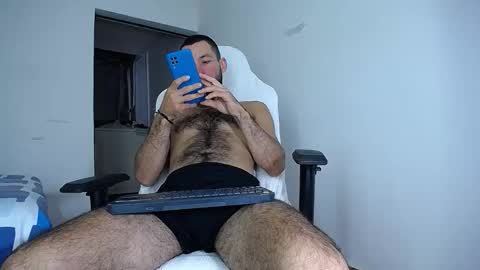 Snapshot of diamond_black00 chatting on 12.20.25 MaSSimo online show from 12.20.25