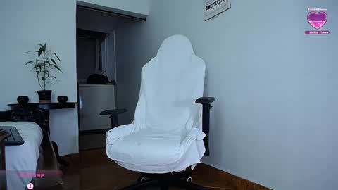 Snapshot of diamond_black00 chatting on 01.11.26 MaSSimo online show from 01.11.26