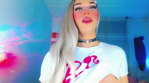 Snapshot of diamond_hott1 chatting on 03.01.25 AmayaGirl online show from 03.01.25