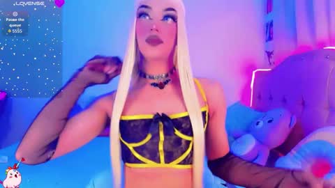 Snapshot of diamond_hott1 chatting on 09.26.25 AmayaGirl online show from 09.26.25