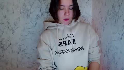 Snapshot of diamond_is chatting on 12.01.25 diamond is online show from 12.01.25