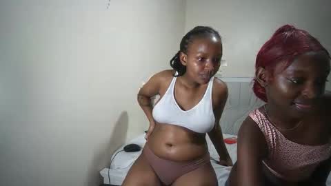 Snapshot of diamond_siren chatting on 03.26.26 Cutie online show from 03.26.26