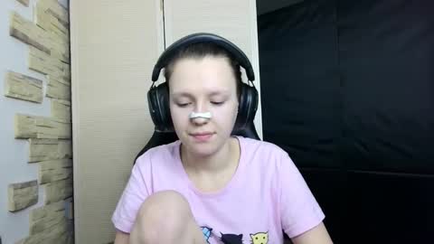 diana_back3 online show from 11.15.25