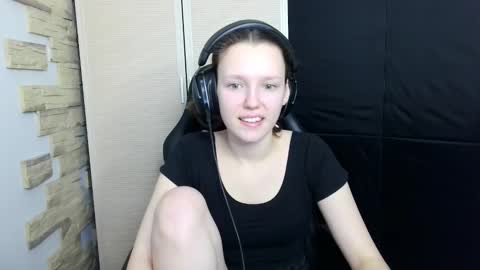 diana_back3 online show from 11.19.25