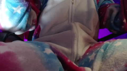 Snapshot of diana_smit_ chatting on 02.12.25 diana online show from 02.12.25