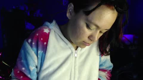 Snapshot of diana_smit_ chatting on 02.12.25 diana online show from 02.12.25