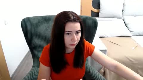 Snapshot of dianasmiey7 chatting on 10.12.25 dianasmiey7 online show from 10.12.25