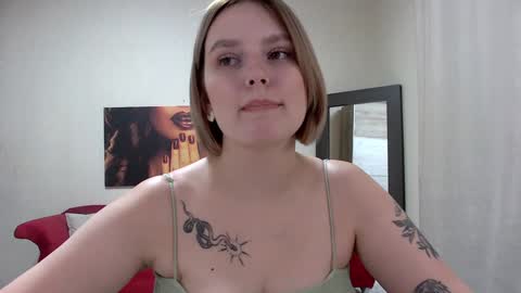 Snapshot of dianemills chatting on 02.01.25 Diane Mills online show from 02.01.25