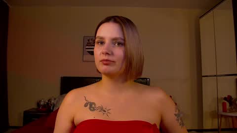 Snapshot of dianemills chatting on 02.06.25 Diane Mills online show from 02.06.25