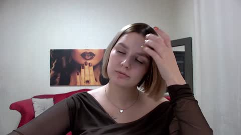 Snapshot of dianemills chatting on 02.08.25 Diane Mills online show from 02.08.25