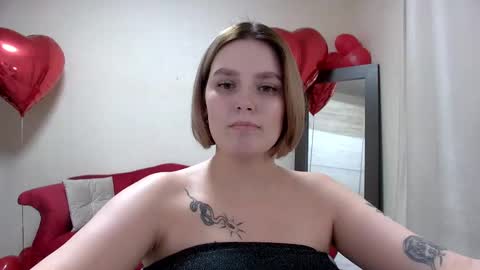 Snapshot of dianemills chatting on 02.16.25 Diane Mills online show from 02.16.25