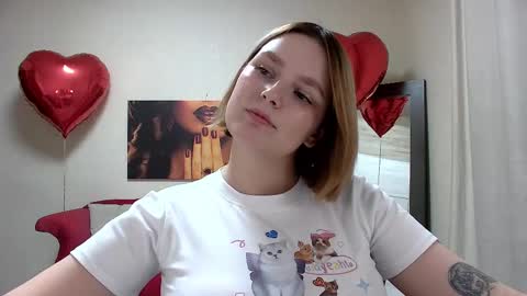 Snapshot of dianemills chatting on 02.18.25 Diane Mills online show from 02.18.25