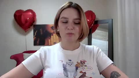 Snapshot of dianemills chatting on 02.25.25 Diane Mills online show from 02.25.25