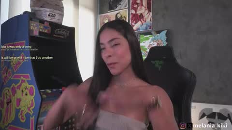 Snapshot of dianne_nanatzu chatting on 10.28.25 Melania - online show from 10.28.25