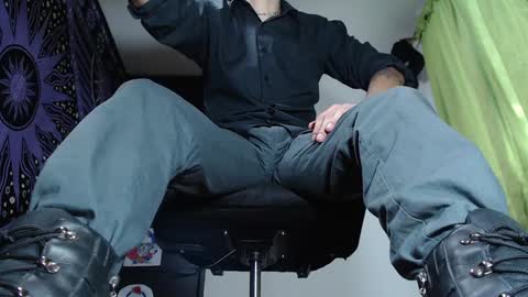 DICAPRIO online show from 12.05.24