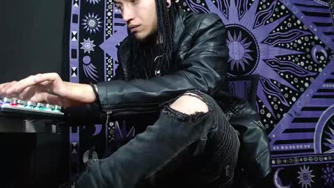 DICAPRIO online show from 01.10.25