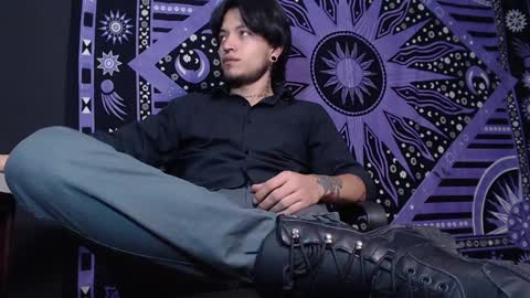 DICAPRIO online show from 01.24.25