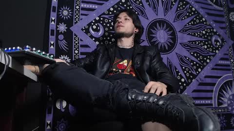 DICAPRIO online show from 02.06.25