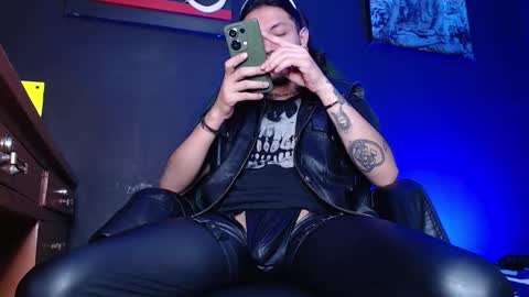 DICAPRIO online show from 02.16.26