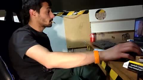 Snapshot of dick4play222 chatting on 03.02.25 dick4play222 online show from 03.02.25