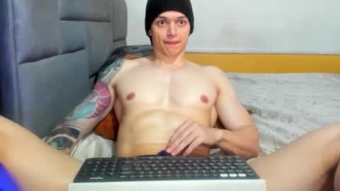 Snapshot of dick_demon_1 chatting on 11.09.25 jhon online show from 11.09.25