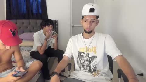 Snapshot of dick_master17 chatting on 11.07.25 dick online show from 11.07.25