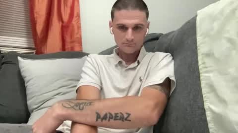 Snapshot of dickabitchdown chatting on 09.20.25 DickABitchDown Alexys real spanishmami online show from 09.20.25