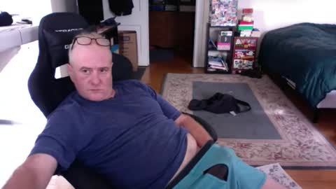 Snapshot of dickflasher5 chatting on 11.22.25 Richard Fleischer online show from 11.22.25