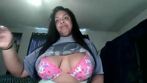 Snapshot of dickmonsta69 chatting on 01.23.25 mistressjazmin online show from 01.23.25